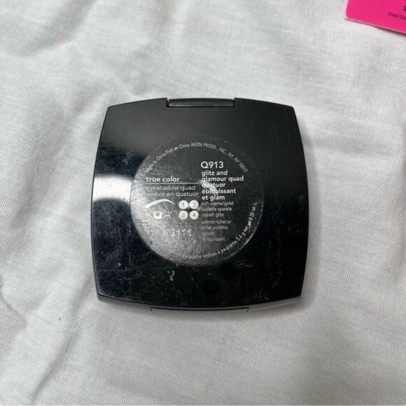 Makeup bundle • Avon quad eyeshadow • beauty blender • prestige eyebrows kit - Picture 4 of 9